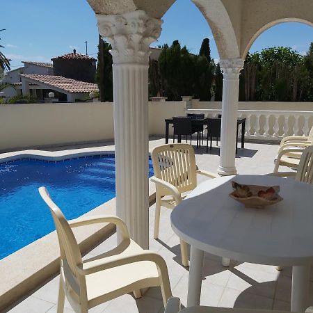 Casa Amb Piscina Privada Villa Empuriabrava Bagian luar foto