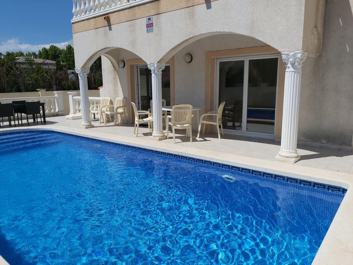 Casa Amb Piscina Privada Villa Empuriabrava Bagian luar foto