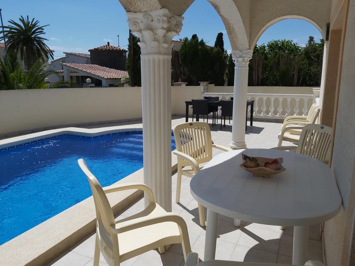 Casa Amb Piscina Privada Villa Empuriabrava Bagian luar foto